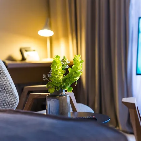 One ホテル Srebreno